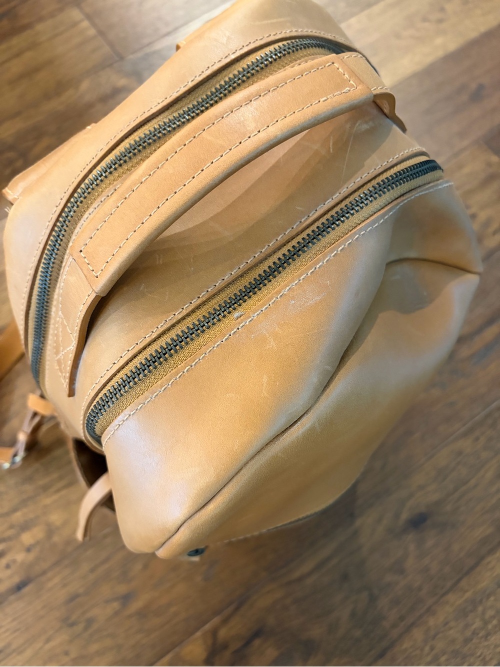 able leather backpack - Picture 3 of 4